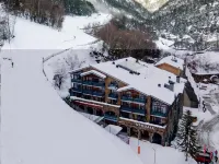 Ushuaia, the Mountain Hotel โรงแรมใน