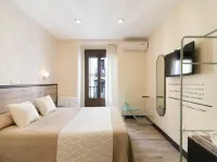 Hostal Art Madrid Hotels near Carabanchel