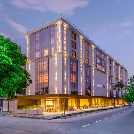 SkkyLight Lords Inn Nanded Отели в г. Нандед