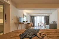 Lagomandra Beach Hotel - balcony