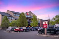 Best Western Plus InnTowner Madison - parking