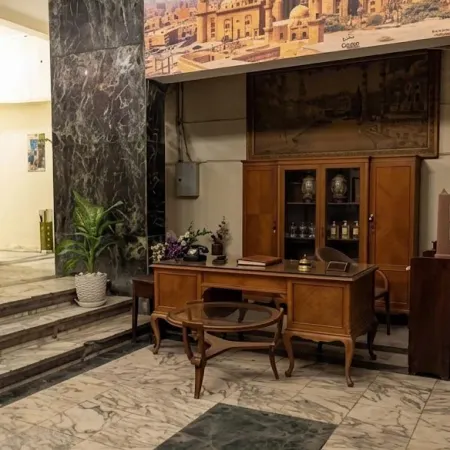 Lotus Hotel Tahrir Sq