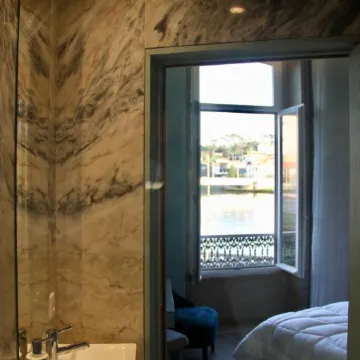 A Rendilheira Charm Suites