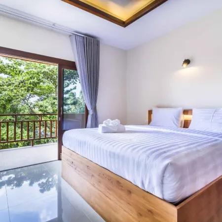 Wyh Hotel Отели рядом с достопримечательностью «Дайвинг-центр Goodtime Adventures»
