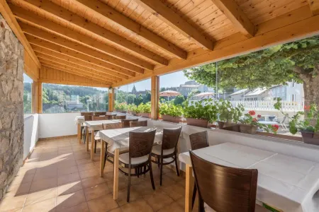 Hôtel de La Plage Отели в г. Лабати-д'Андор