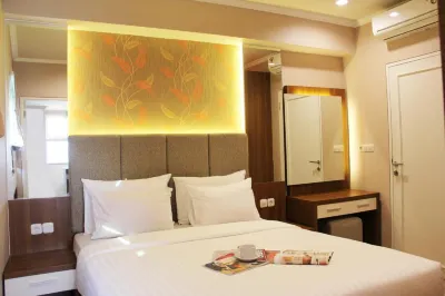Apartemen Puncak Marina Hotels in Margorejo