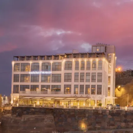 Sarwat Park Hotel
