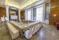 Riviera Hotel and Beach Lounge, Beirut