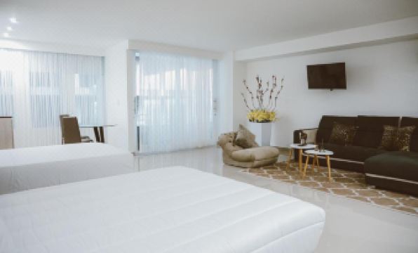 Hotel Súper Estrellas - Housity