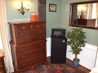 Silsbee's by Daniels House Hotels in Salem