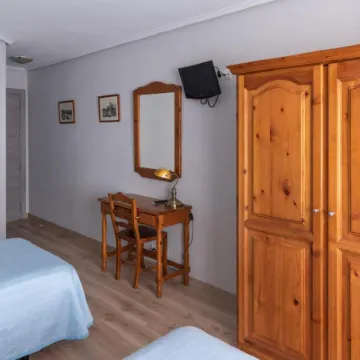 Hotel San Glorio Hoteles cerca de Plaza de Pombo