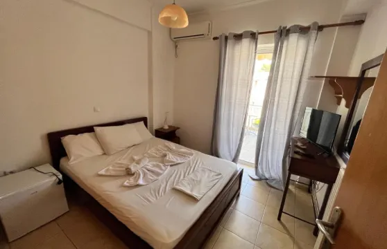 雷亞娜客房公寓