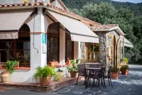 Hostal Montserrat Hotels in Sant Esteve de Palautordera