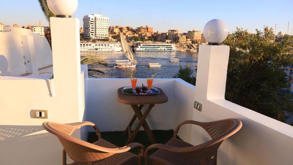 Crystala Guest House