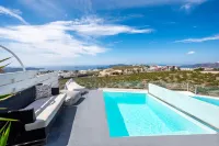 Smy Santorini Suites & Villas - Rooftop Pools