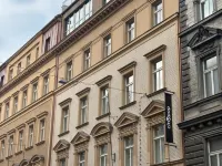 City Pop 2Night Prague - Self Check-IN Hotels near Old Town