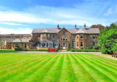 Burn Hall Hotel Отели в г. Исингволд