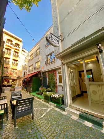 Honey Hotel
