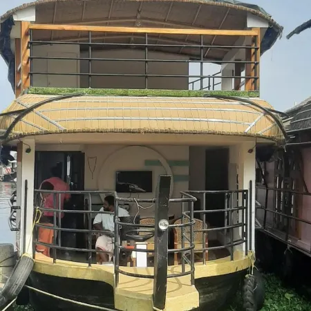 Upper Deck Boathouse