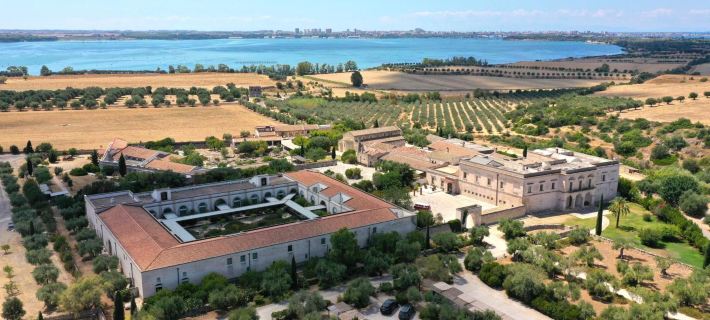Relais Histò San Pietro Sul Mar Piccolo Отели в г. Таранто