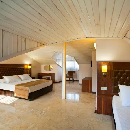Montana Hotel