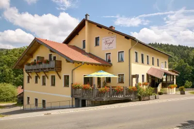 Landgasthof Vogl - Zum Klement Hotels in Neukirchen beim Heiligen Blut