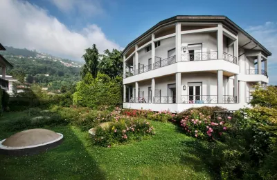 Hotel Lido la Perla Nera Hoteles en Stresa