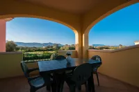 Residence SardegnaSummer Li Cuppulati فنادق في San Teodoro