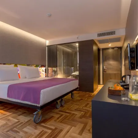 Lampa Design Hotel-Special Category