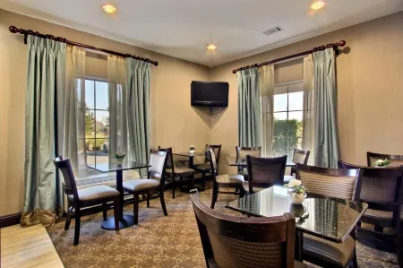Magnolia Inn and Suites Pooler