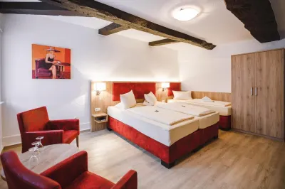 Hotel Stadt Kassel Отели рядом с достопримечательностью «Die Eulenburg. Museum Rinteln»