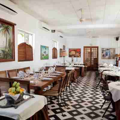 Hôtel de la Résidence Dining/Meeting Rooms