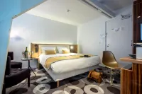 The Originals Boutique, Hôtel Bulles by Forgeron, Lille Sud Hotels in Gondecourt