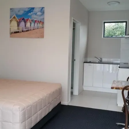 319 Addington Motel Отели рядом с достопримечательностью «Стадион «Ланкастер-Парк»»