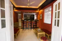 Veeniola Holiday Home فنادق في Orlim