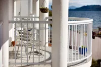 ليك سايد تاوبو