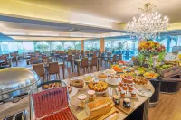 Hotel Village Premium Campina Grande - Pool