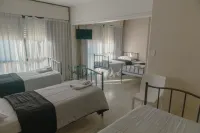 Rayentray Hostal Hotel a 