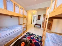 Locals Taghazout Surfcamp Hotels in Taghazout