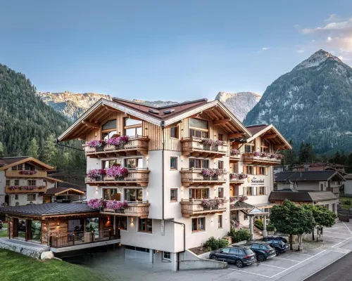 Sonnenhof Genusshotel & Appartements Hotels in Pertisau