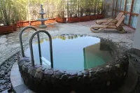 Helena Sands - Hot Tub