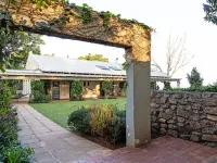 Kings Walden Garden Manor - 4 ดาว