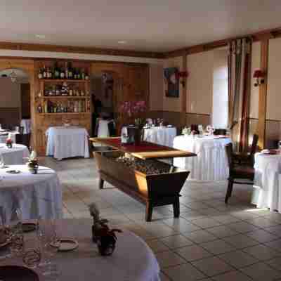 Logis Hôtel le Tilia Dining/Meeting Rooms