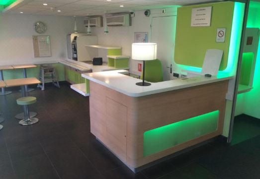 이비스 버짓 비트리 쉬르 세인 N7 외관