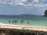 Pakmeng Resort - Beach