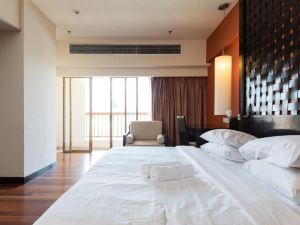 New Town Resort Suites at Pyramid Tower