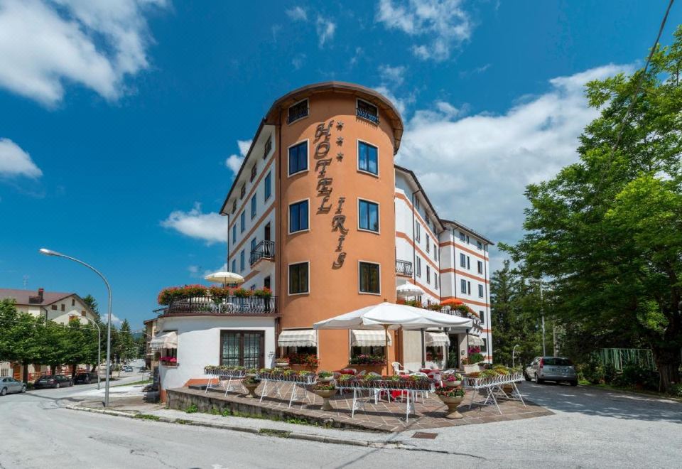 hotel overview picture