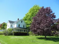 Bar Harbor Cottages & Suites