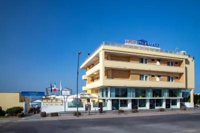 Hotel Miramare Hotel in zona Parrocchia dei Santi Pietro e Paolo