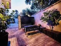 Cottonwood Guesthouse Oasis Hotels in Bloemfontein